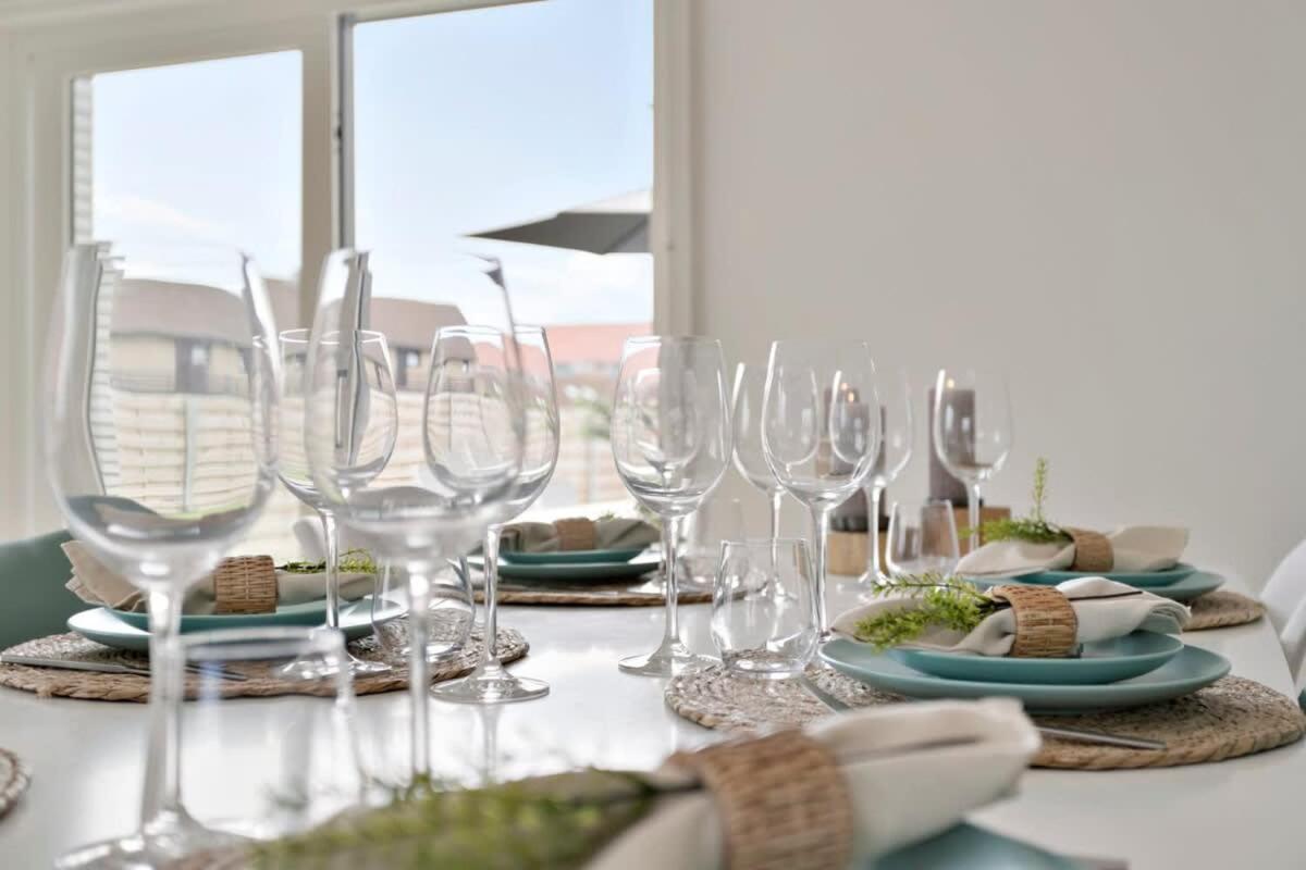 Huswell - Spacious Bungalow With Garden Near The Beach & Sea Middelkerke Eksteriør billede